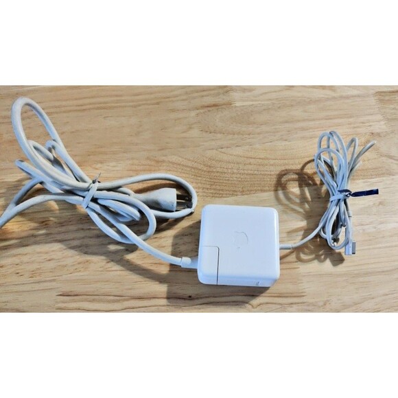 Genuine Apple 60W A1384 MagSafe ADP-60AD  16.5V 3.65A Power Adapter - Picture 2 of 9
